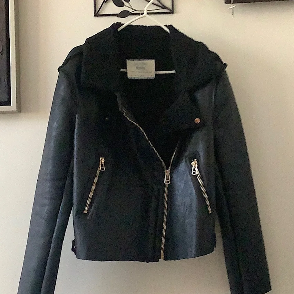 Jacket - Picture 1 of 2